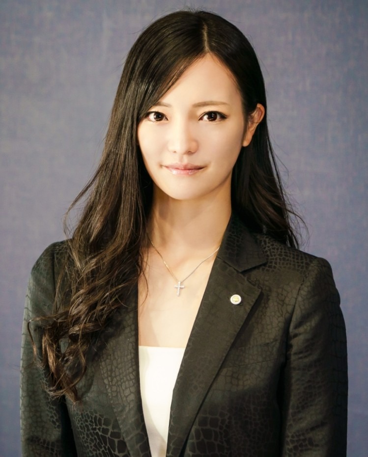 代表司法書士 加陽 麻里布